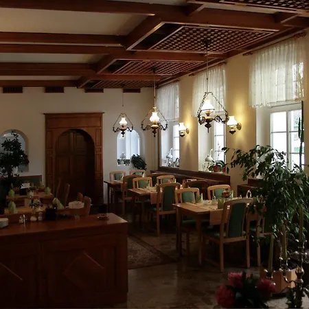 Saechsischer Hof 3* Chemnitz (Saská Kamenice)