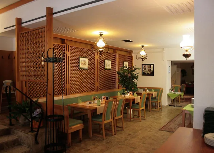 فندق Saechsischer Hof شيمنيتز